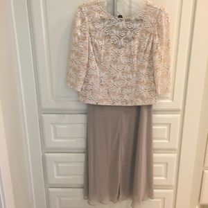 Beautiful Alex Evenings 2 pc outfit